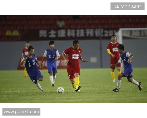 四川足球明星联赛盛况空前球迷热情高涨共同见证足球魅力与激情