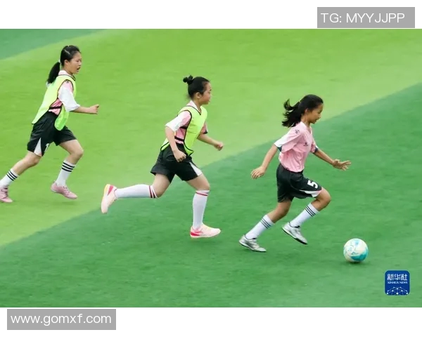 足球明星壁纸插图全屏展示让你随时感受绿茵场上的激情与荣耀