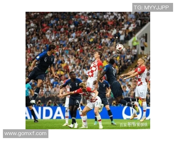 足球明星意外失误乌龙球背后的故事与影响解析